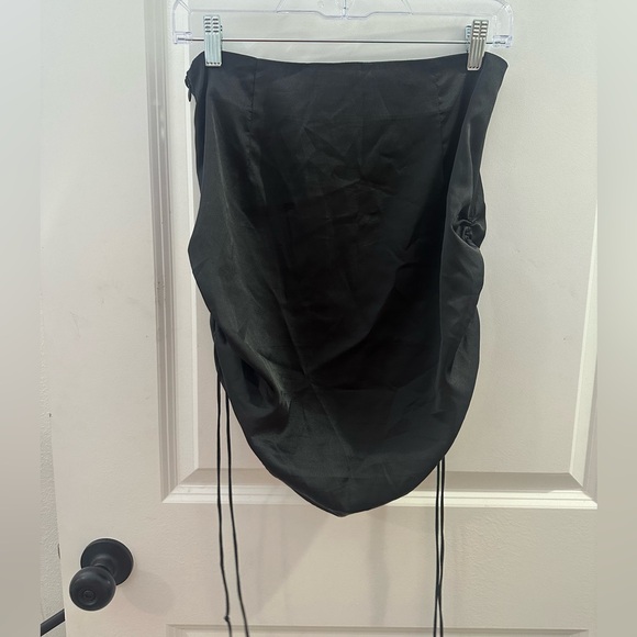 Black Mini Drawstring Skirt - Picture 4 of 7